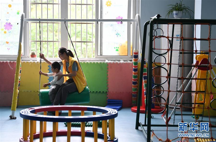 (十九大·读报告 话民生)(9)优先发展教育事业