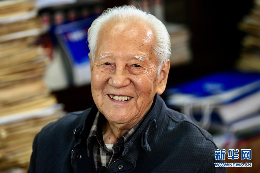 (新华全媒头条·图文互动)(1)誓言无声 “潜心”永恒——“中国核潜艇之父”的“深潜”人生