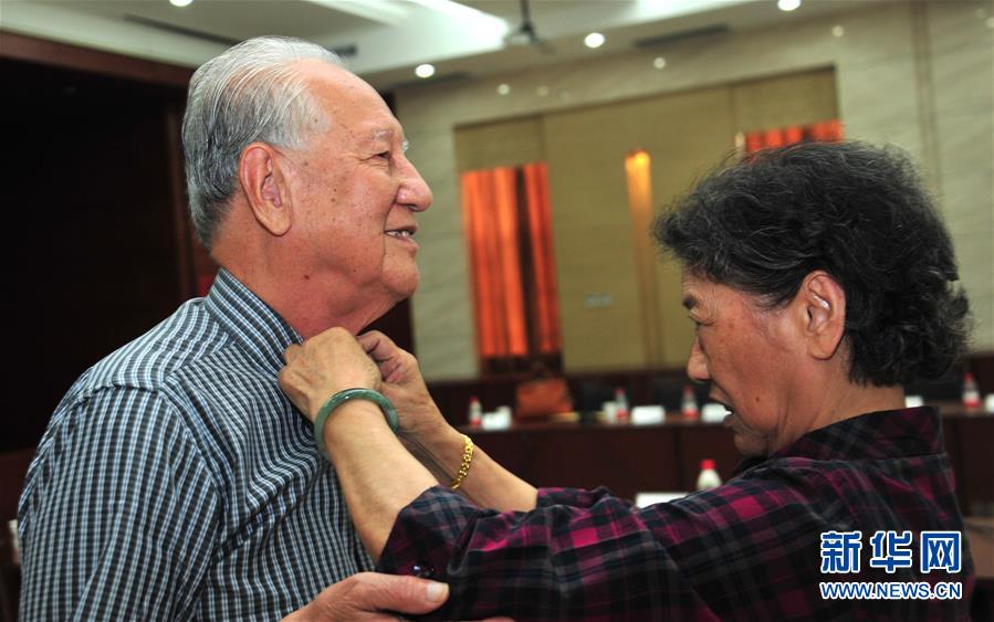 (新华全媒头条·图文互动)(6)誓言无声 “潜心”永恒——“中国核潜艇之父”的“深潜”人生