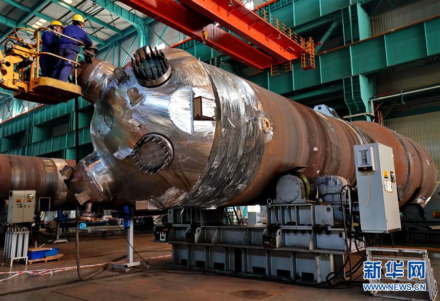 （科技）（1）我国核电出口产品“华龙一号”核电机组蒸汽发生器完成总装