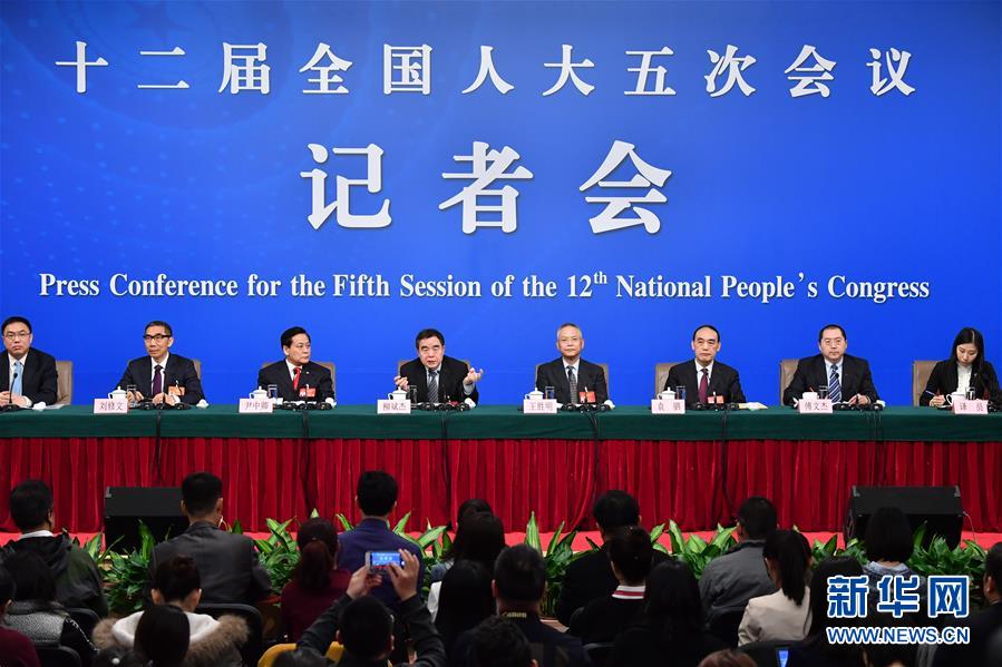 （两会）（1）全国人大教科文卫委主任委员柳斌杰等就&ldquo;人大监督工作&rdquo;答记者问