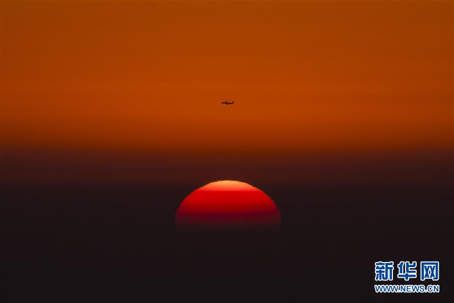 （社会）（4）2018年的第一缕阳光