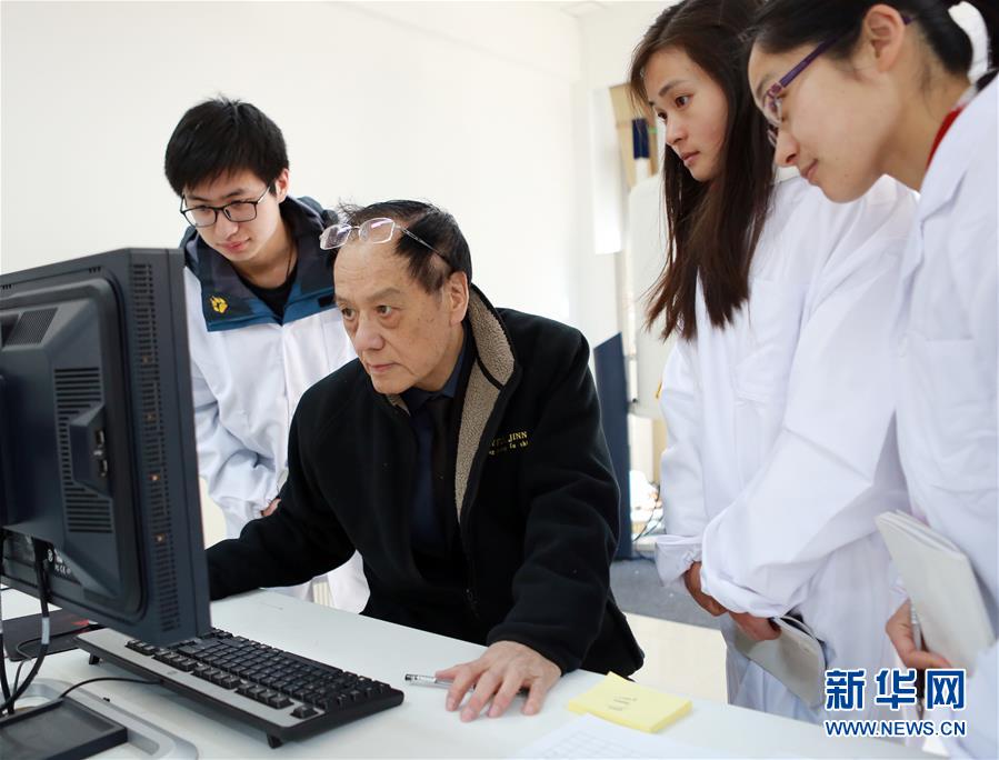 （今日关注&middot;科技奖励大会&middot;图文互动）（4）60多年只做一件事，让火药重焕荣光的&ldquo;中国诺贝尔&rdquo;&mdash;&mdash;记2017年度国家最高科学技术奖得主、火炸药专家王泽山院士 