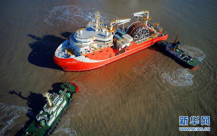 #（经济）（3）江苏南通：新型海洋原油转驳船出海试航