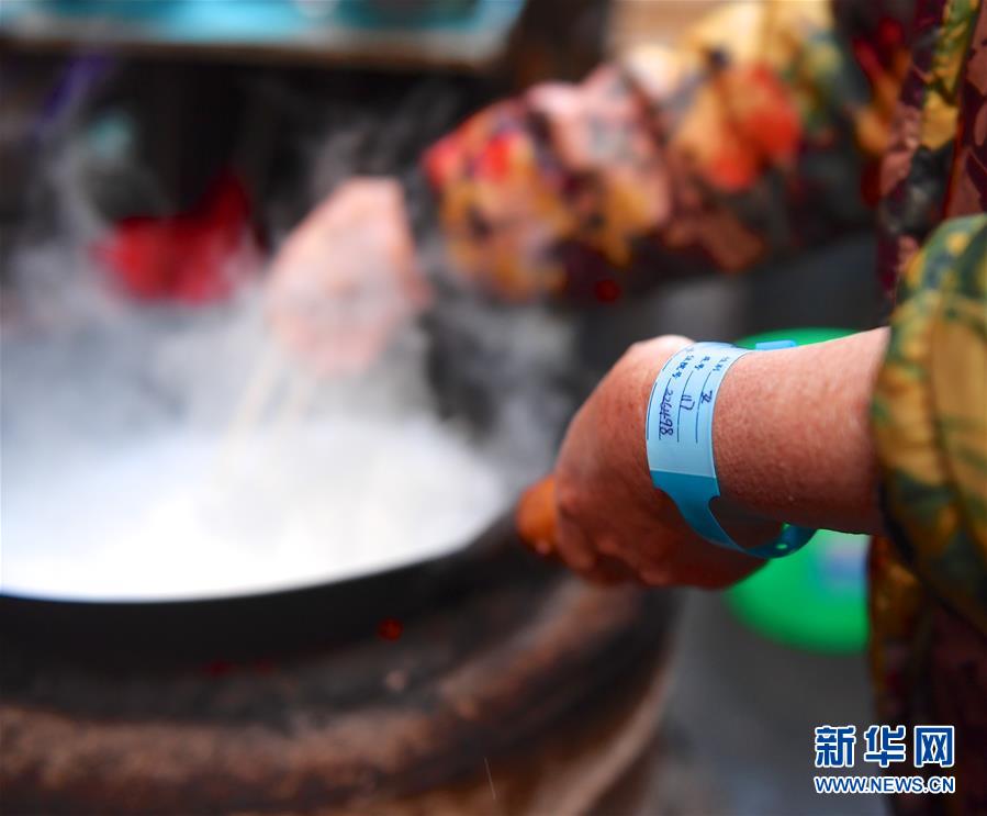 （图文互动）（5）寒冬里的&ldquo;生命厨房&rdquo; 