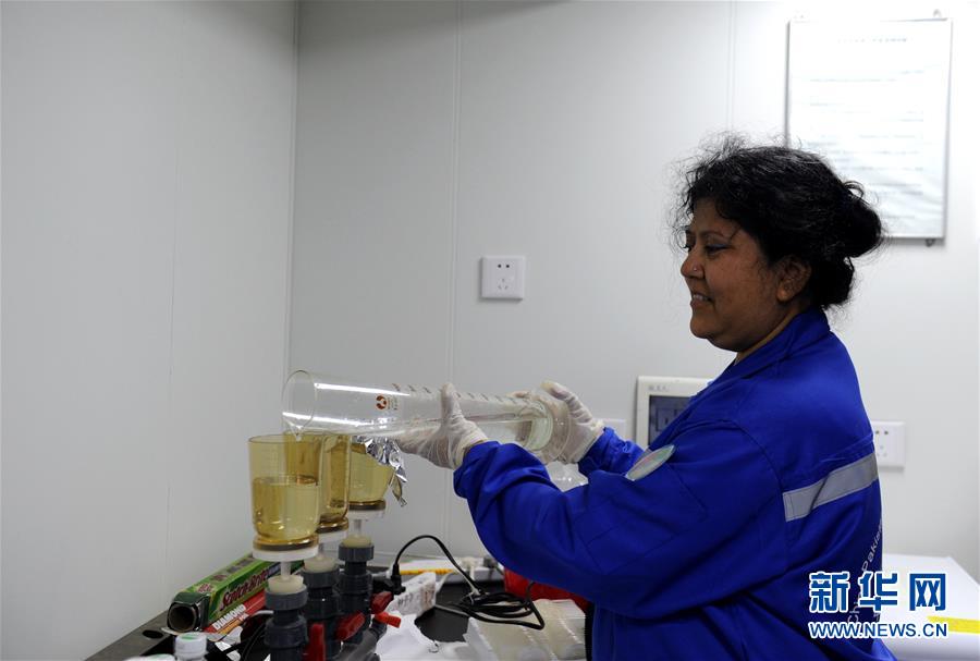 （图文互动）（2）通讯：&ldquo;实验3&rdquo;号科考船上的&ldquo;巴铁&rdquo;科学家