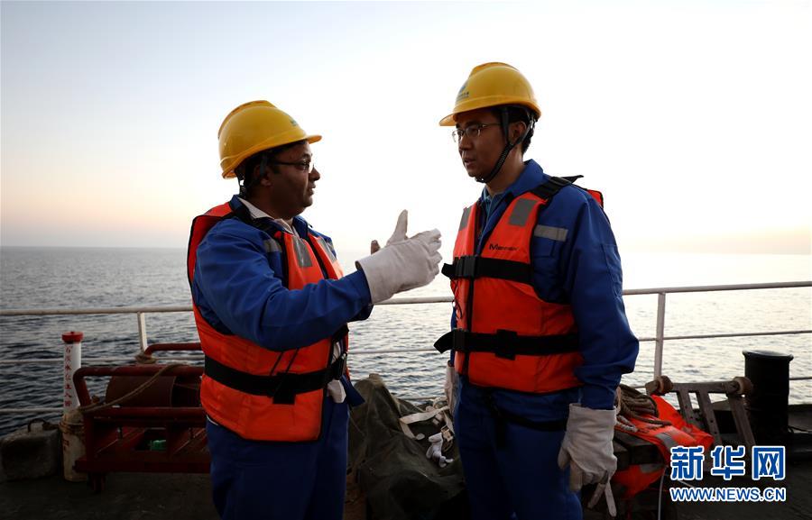 （图文互动）（4）通讯：&ldquo;实验3&rdquo;号科考船上的&ldquo;巴铁&rdquo;科学家