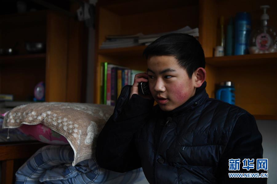 (关注春运·图片故事)(7)求学“小候鸟”千里归巢记——放假启程