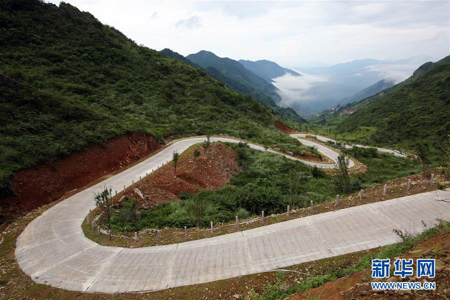 ＃（社会）（6）广西融水：返乡至村口 便利回家路