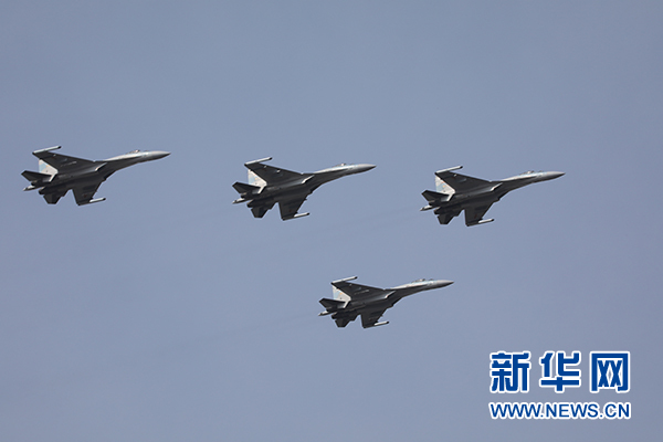 中国空军苏－３５战机飞赴南海战斗巡航