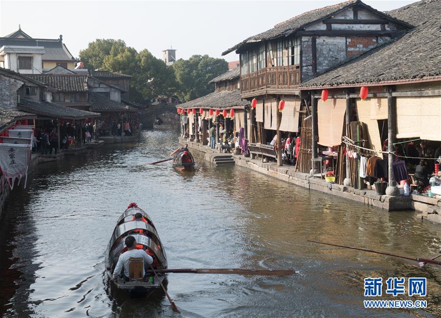 （新春走基层）（1）浙江：安昌古镇游人多