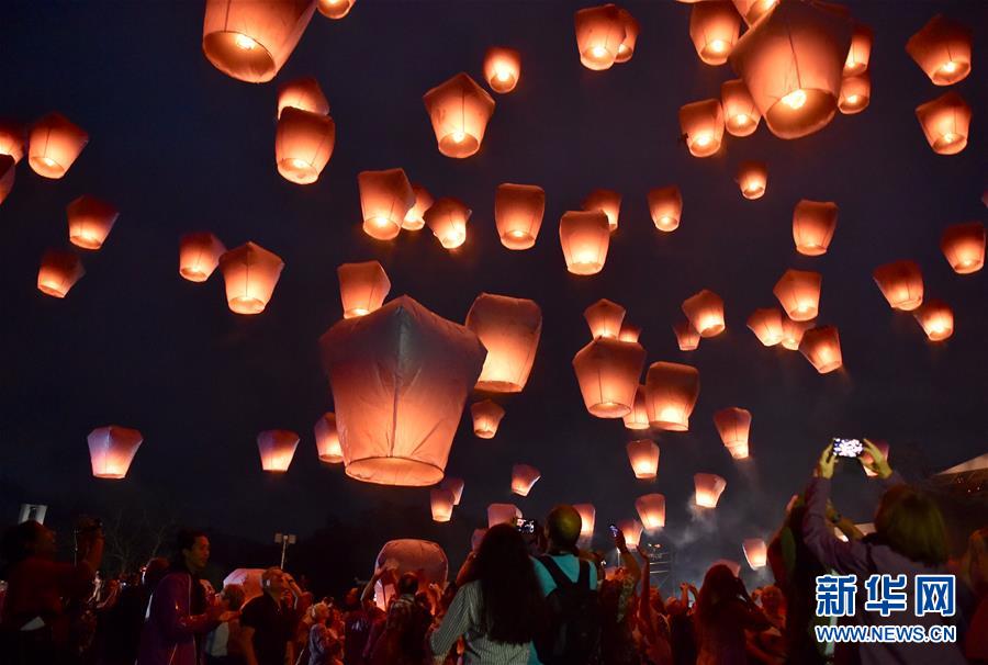 （社会）（61）欢欢喜喜闹元宵