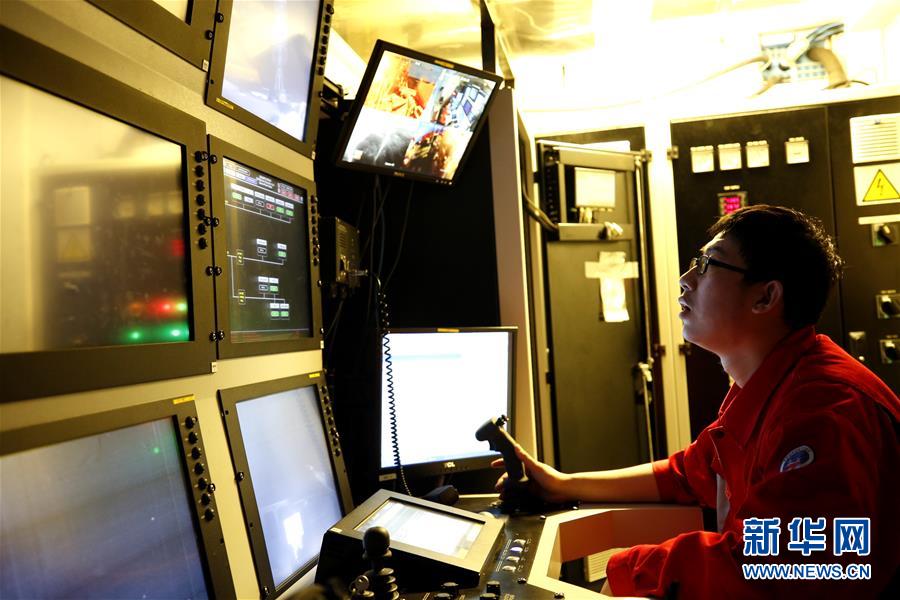 （科技）（2）测试&ldquo;发现&rdquo;号ROV深海机器人