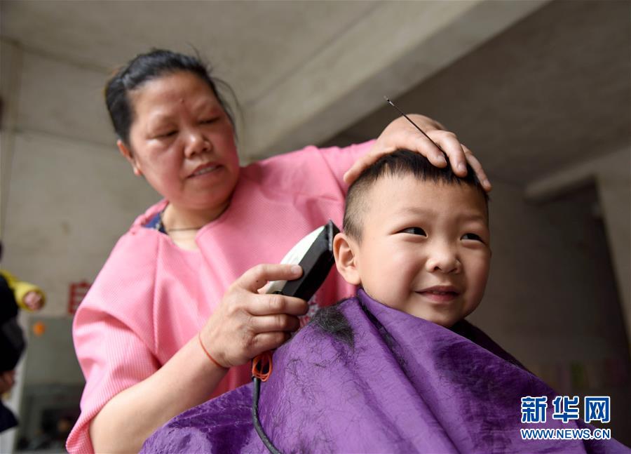 #（社会）（1）&ldquo;二月二 剃龙头&rdquo;