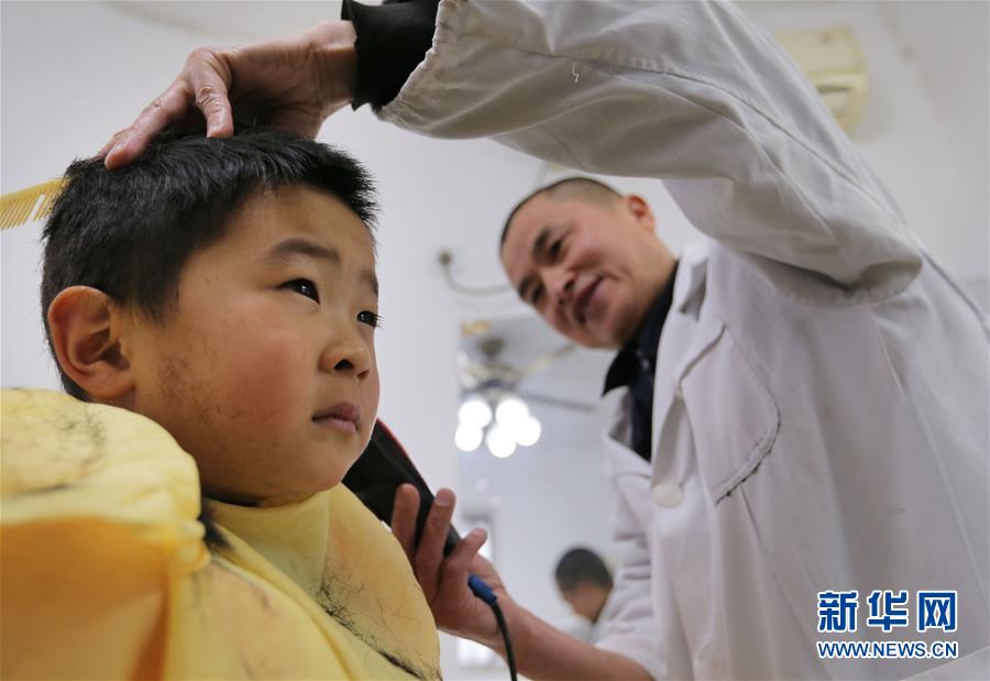 #（社会）（2）&ldquo;二月二 剃龙头&rdquo;