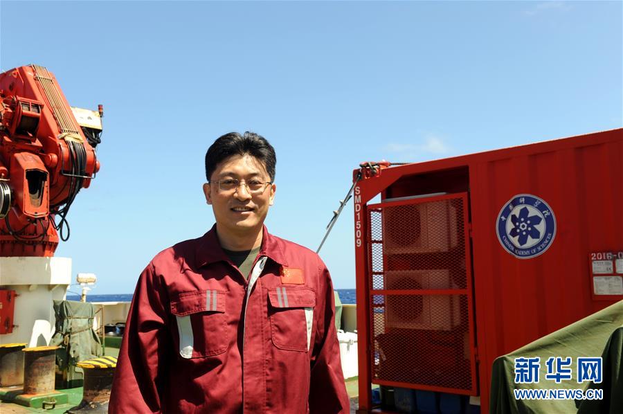 （图文互动）（2）专访：海山如此多娇，然而我们研究太少！&mdash;&mdash;访&ldquo;科学&rdquo;号麦哲伦海山科考航次首席科学家徐奎栋