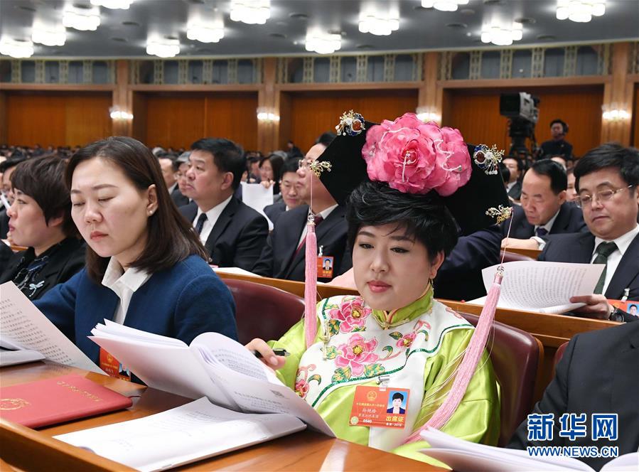 (两会·基层代表履职故事)(1)全国人大代表孙艳玲:做好非遗事业,让古老技艺活起来