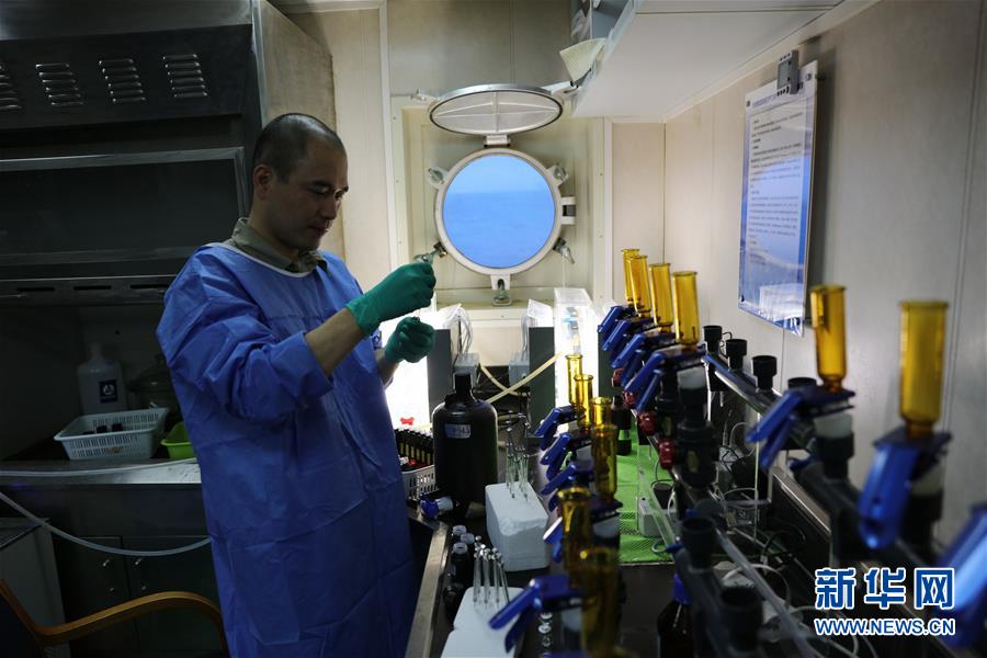 （第34次南极科考&middot;图文互动）（3）中国科考队勇闯阿蒙森海探秘南极&ldquo;前世今生&rdquo;