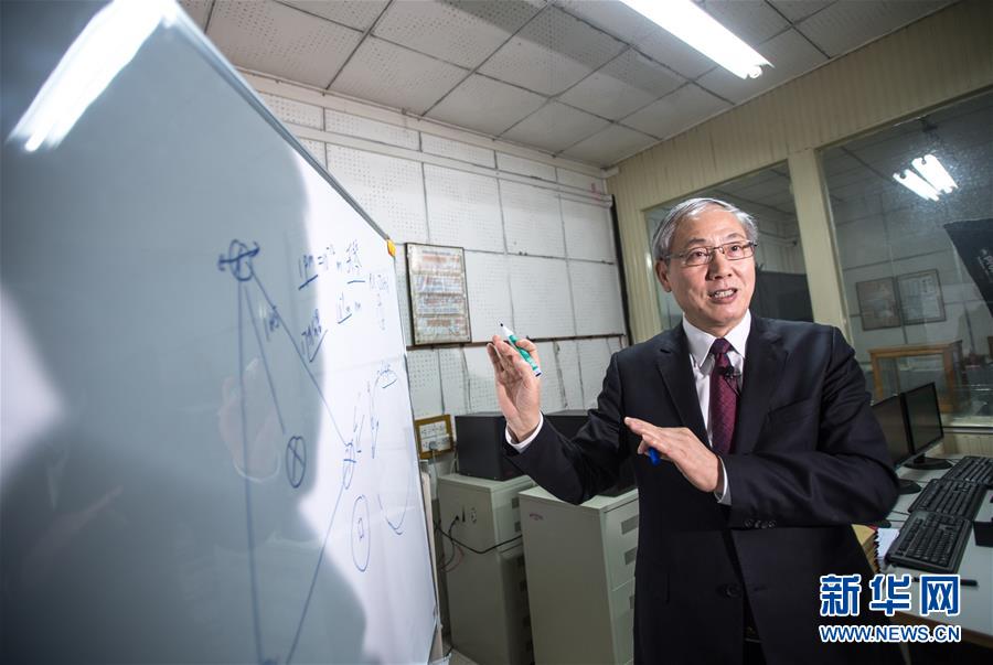 （科技）（2）洞中&ldquo;引力人&rdquo;&mdash;&mdash;探访华中科技大学引力实验中心科研团队