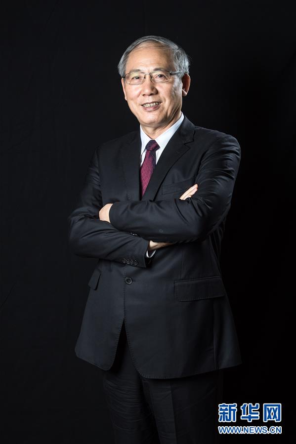 （科技）（10）洞中&ldquo;引力人&rdquo;&mdash;&mdash;探访华中科技大学引力实验中心科研团队