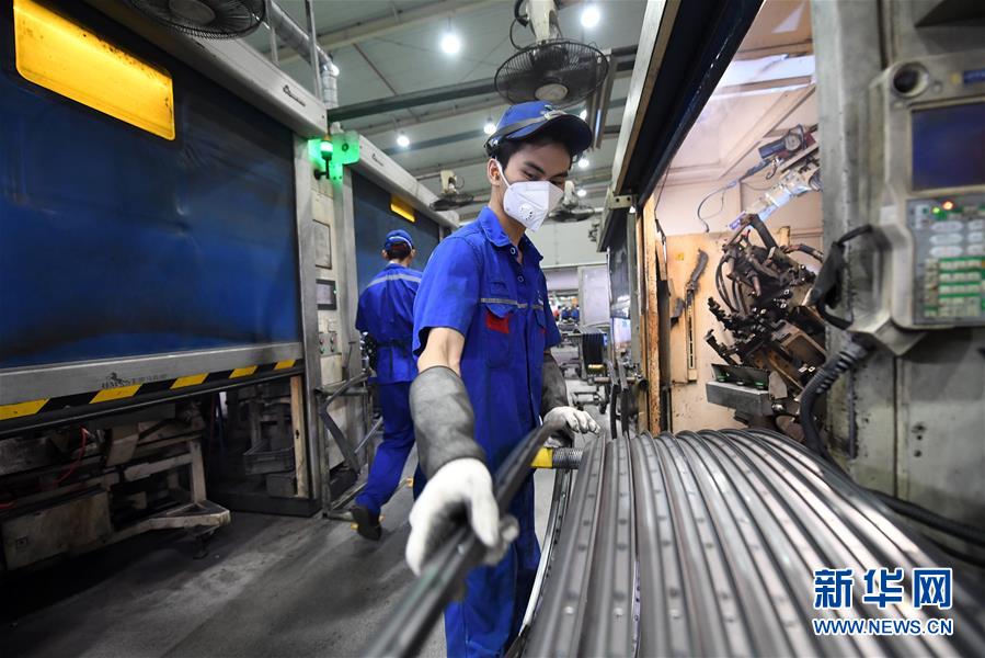 #(图片故事)(4)家门口实现致富梦