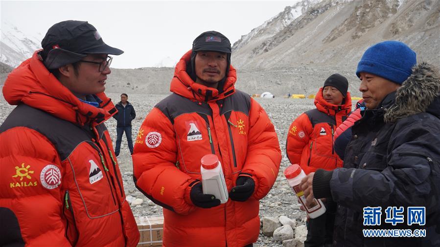 （图文互动）（2）西藏喜马拉雅高山环境保护基金会举行成立仪式