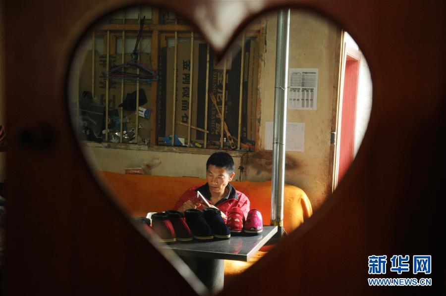 (脱贫攻坚)(7)用手“走”出脱贫路