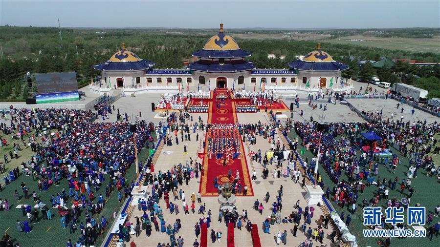 （文化）（1）内蒙古成吉思汗陵举行春季大祭