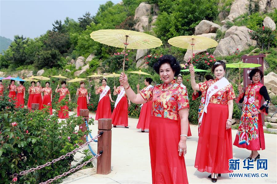 #（社会）（4）母亲节旗袍秀风采