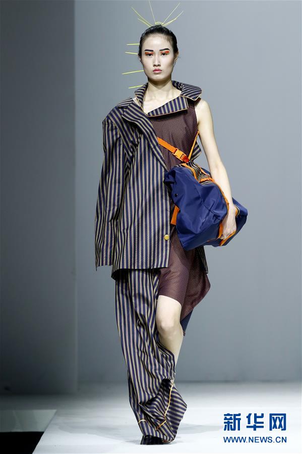 （文化）（3）上海工程技术大学服装学院发布会在京举行