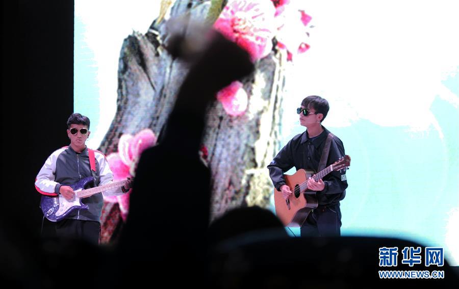 （文化）（2）西藏：文艺汇演迎全国助残日