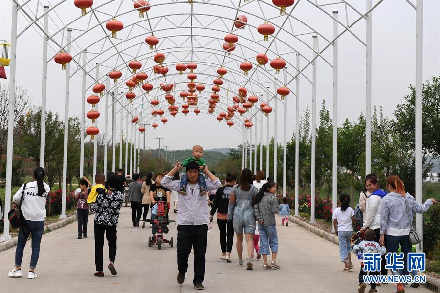 （社会）（4）中国旅游日：河北发放旅游优惠券