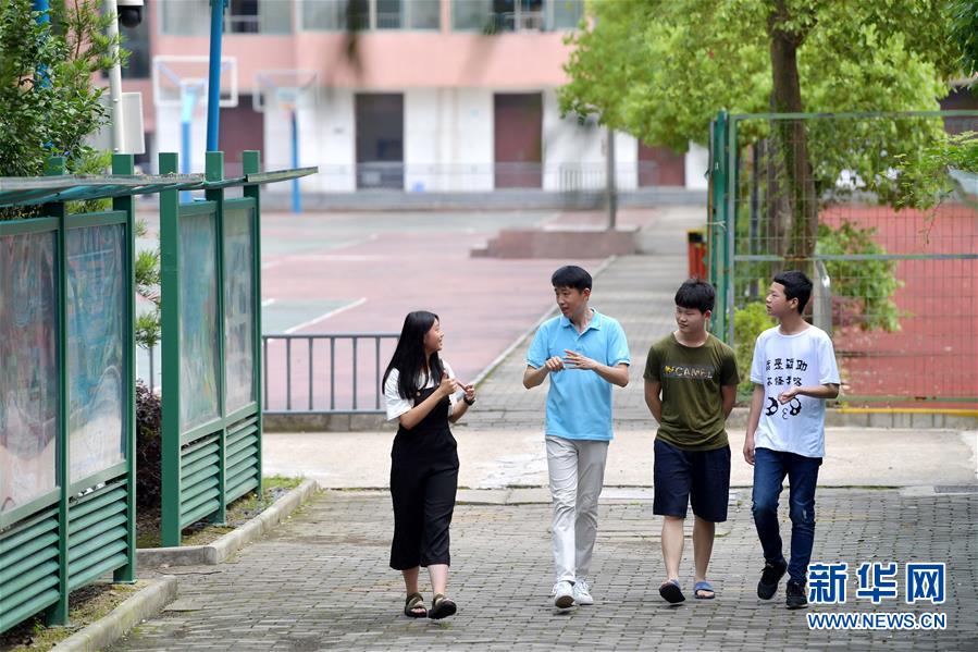 （图片故事）（3）李焕秋：守护无声世界中的那些梦想