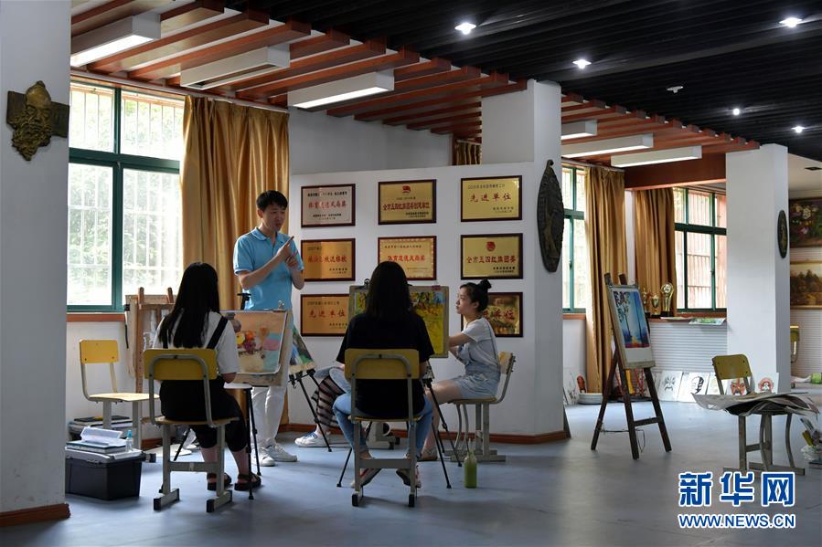 （图片故事）（8）李焕秋：守护无声世界中的那些梦想