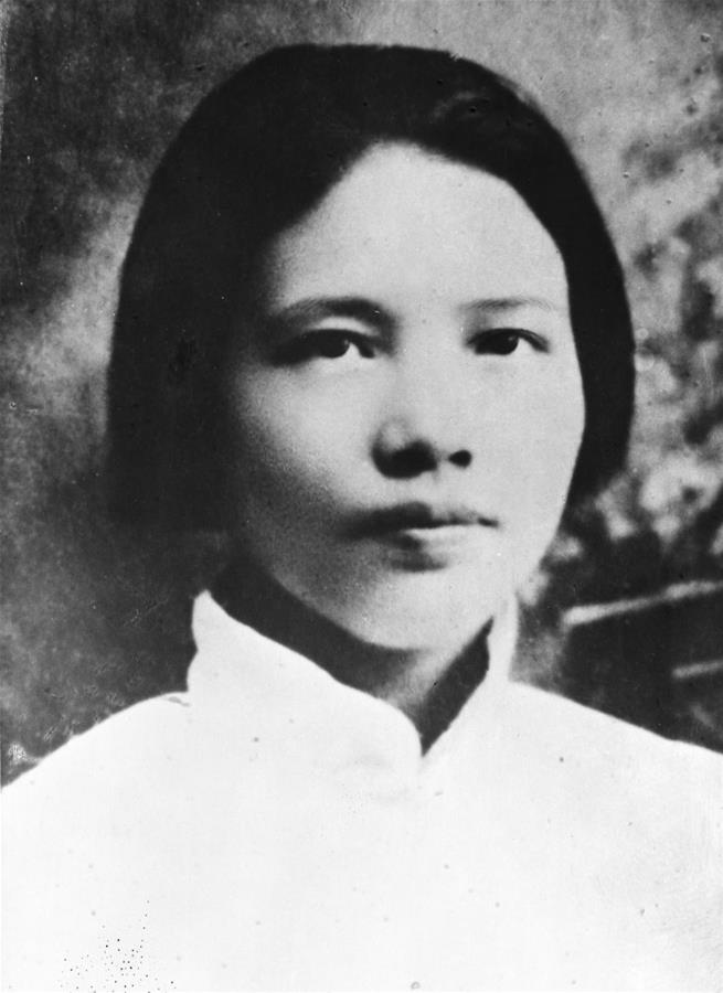 (为了民族复兴·英雄烈士谱·图文互动)“模范妇女领袖”——向警予