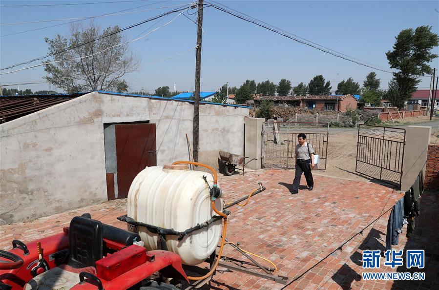 （图片故事）（5）&ldquo;大漠村医&rdquo;梁春荣