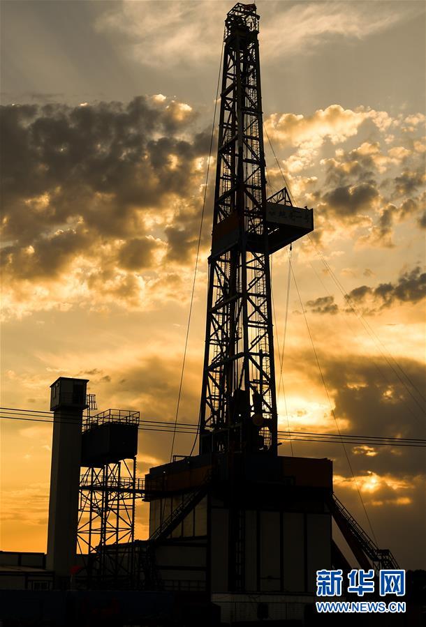 （科技）（4）我国超级钻机&ldquo;地壳一号&rdquo;创亚洲国家大陆科学钻井新纪录