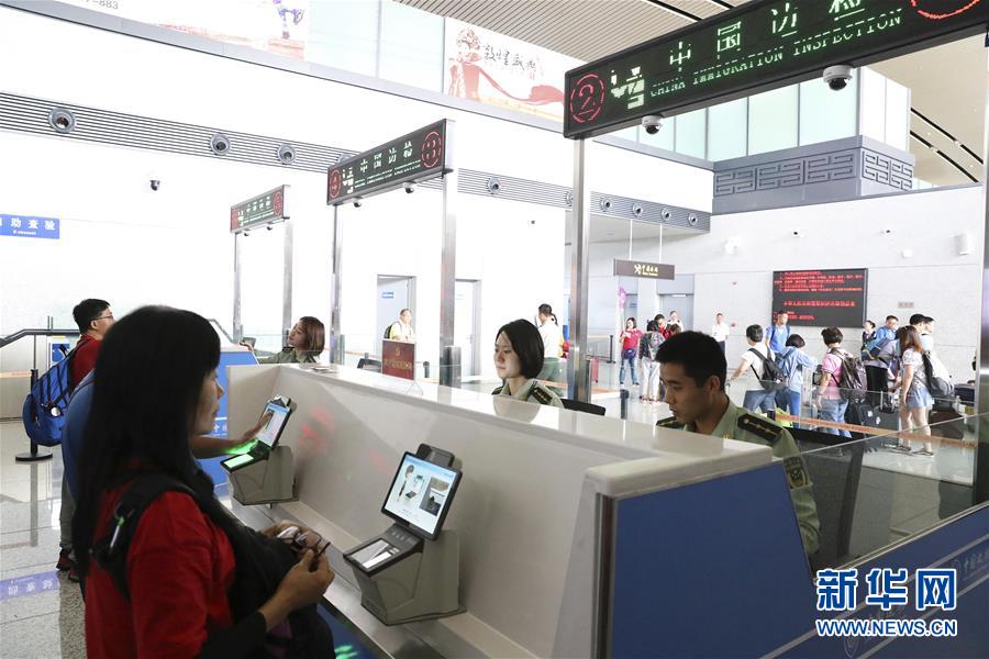 #（服务）（2）敦煌机场T2国际航站楼改造后投入使用