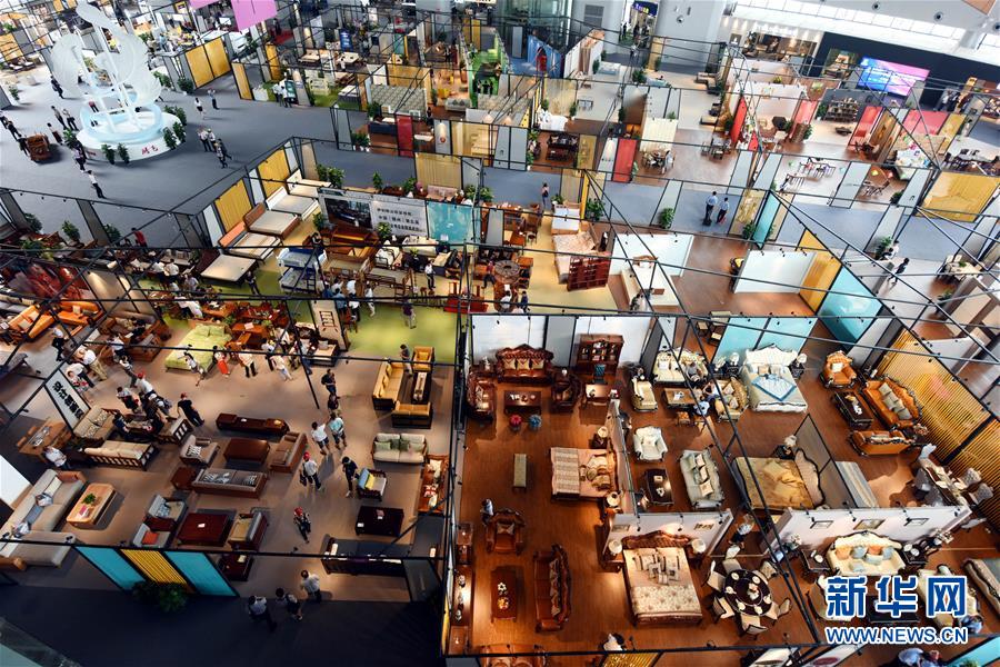 （经济）（1）中国（赣州）第五届家具产业博览会在南康举办 