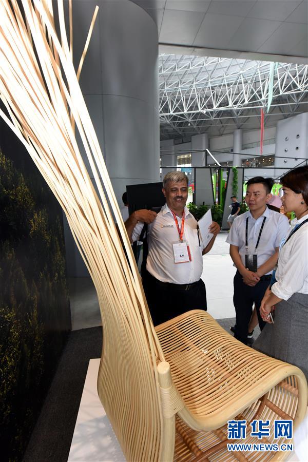 （经济）（7）中国（赣州）第五届家具产业博览会在南康举办 