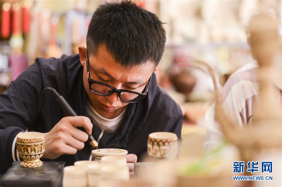 （图文互动）（8）旅游新玩法 脱贫新思路&mdash;&mdash;喀什老城&ldquo;体验游&rdquo;见闻