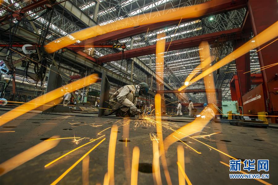 （壮阔东方潮　奋进新时代&mdash;&mdash;庆祝改革开放40年&middot;图文互动）（15）与世界携手共赢&mdash;&mdash;改革开放40年中国制造融入全球贸易体系