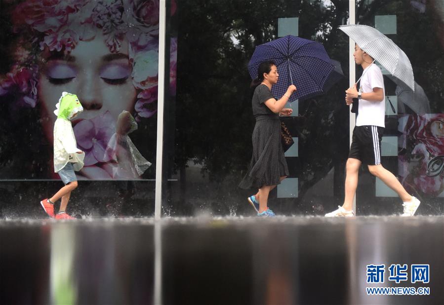 （环境）（2）北京升级发布暴雨黄色预警信号