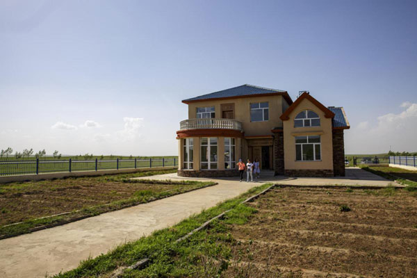 苏 呼格吉勒图家的二层别墅