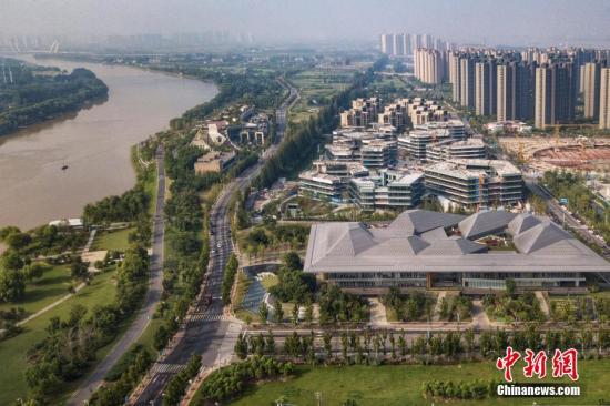 8月9日，航拍南京江心洲新加坡·南京生态科技岛。 <a target='_blank' href='http://www.chinanews.com/'>中新社</a>记者 泱波 摄