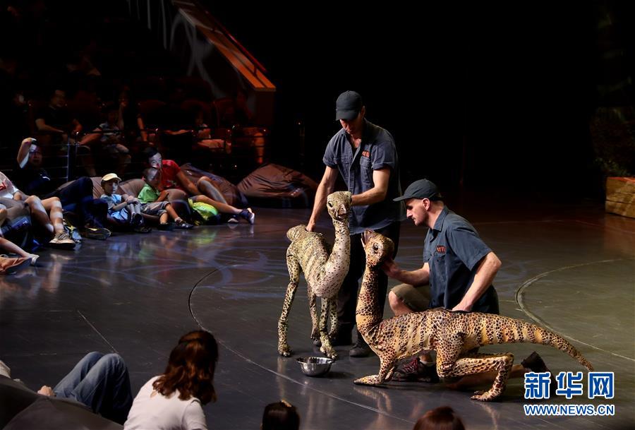 （文化）（3）科普互动儿童剧《恐龙动物园》在沪上演