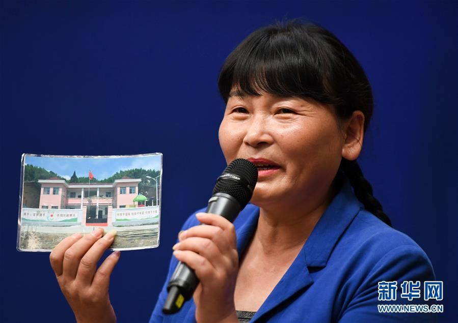 （社会）（3）国新办举行优秀教师代表与中外记者见面会