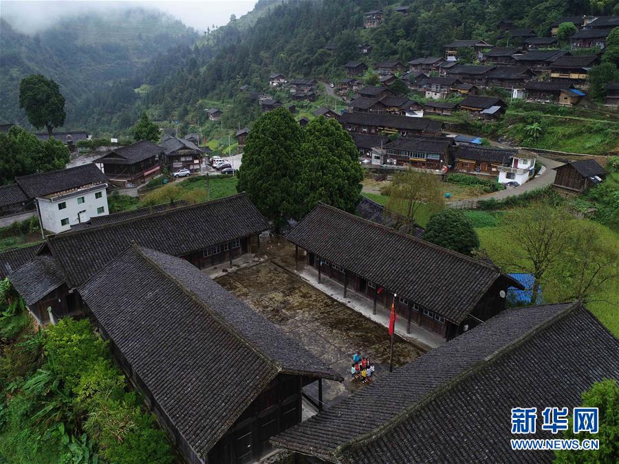 #(图片故事)(8)大山深处教学点的守护者