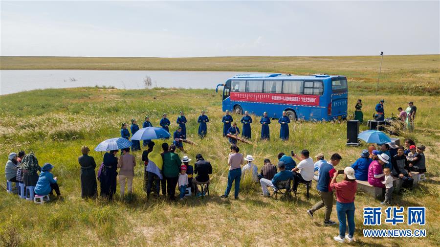 （文化）（2）乌兰牧骑：在蓝天绿草间歌舞