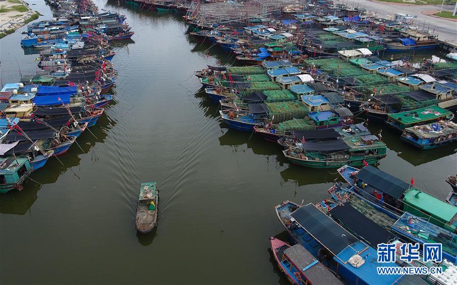 （环境）（1）海南三亚：渔船回港避“山竹”